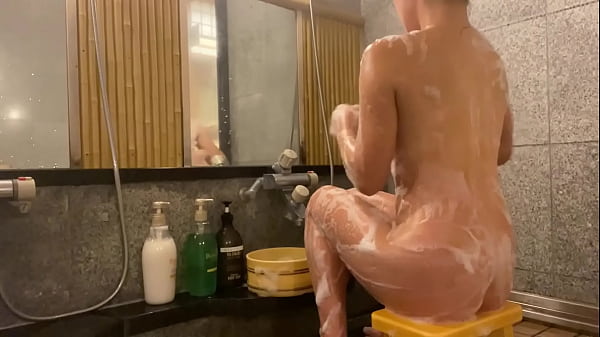 Let’s wash your body together tonight. Which hot spring did you like?