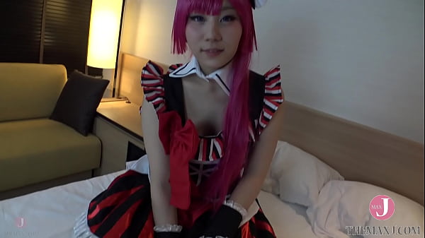 Hentai Waifu in Fantasy Scene