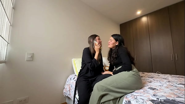 My Best Friend Fulfills My Lesbian Fantasy While I Suspect That I Am